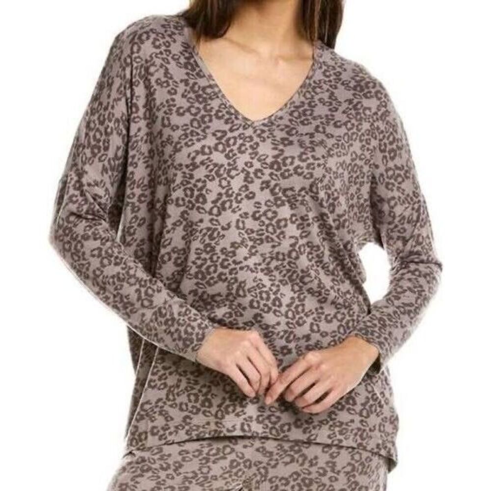NEW N‎ Natori Animal Print Mirage Soft V neck Lounge or Sleep Top Women's SZ M